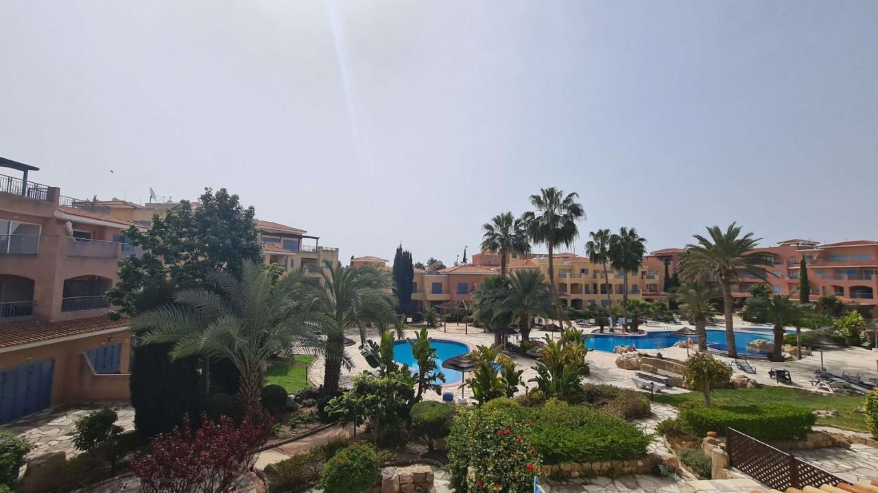 Sunny Limnaria Gardens 2 Bedroom Apartment Pafos Zewnętrze zdjęcie