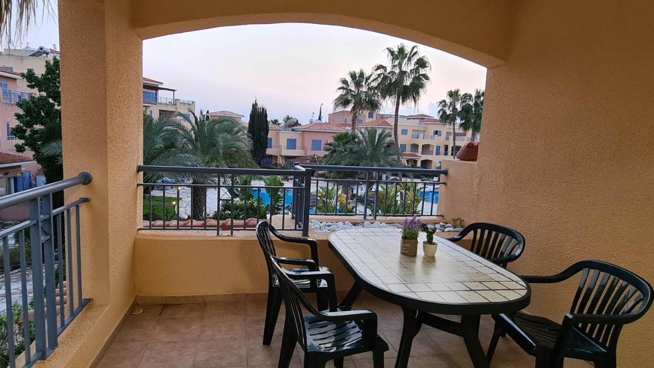 Sunny Limnaria Gardens 2 Bedroom Apartment Pafos Zewnętrze zdjęcie